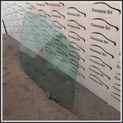 Immagine di Cristallo scendente porta . | dx. | ant.