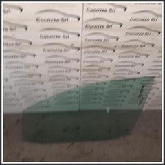 Immagine di Cristallo scendente porta . | sx. | ant.