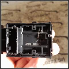 Immagine di Interruttore alzacristalli . | dx. | post.