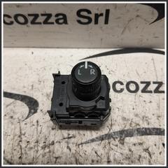 Immagine di INTERRUTTORE REGOLAZIONE SPECCHIETTO RETROVISORE