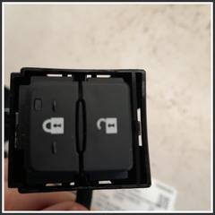 Immagine di Interruttore alzacristalli . | dx. | ant.