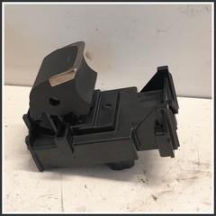 Immagine di Interruttore alzacristalli . | sx. | post.