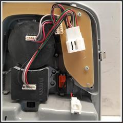 Immagine di Luce di cortesia abitacolo (ant.) PLAFONIERA ANTERIORE CON COMANDI TETTO APRIBILE  |  | 