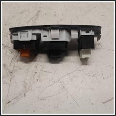 Immagine di Pulsantiera multifunzione lato guida COMANDO REGOLAZ. SPECCHIETTI RETROVISORI E ALTEZ | sx. | 