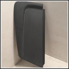 Immagine di Copertura plastica montante posteriore RIVESTIMENTO EST. (NERO/LISCIO) MONTANTE POST. S | sx. | post.