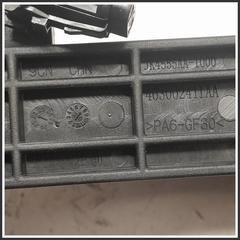 Immagine di Maniglia porta est. IMPUGNATURA MANIGLIA EST. PORTA ANT. CON FORO DR | sx. | ant.