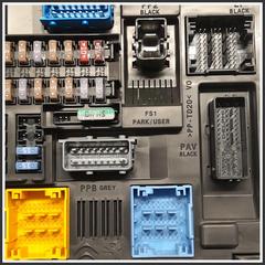 Immagine di CENTRALINA SCATOLA FUSIBILI