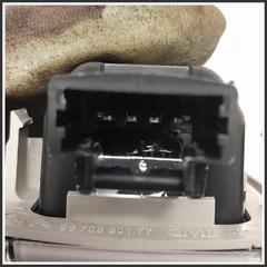 Immagine di Luce di cortesia abitacolo (ant.) PLAFONIERA