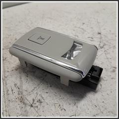 Immagine di Luce di cortesia abitacolo (ant.) PLAFONIERA