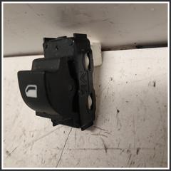 Immagine di Interruttore alzacristalli PIASTRA | dx. | ant.