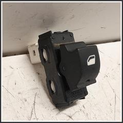 Immagine di Interruttore alzacristalli CONTATTORE | dx. | post.