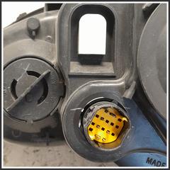 Immagine di Proiettore | dx. | ant.