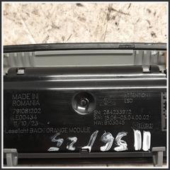 Immagine di Luce di cortesia abitacolo (post.) Luce di cortesia abit.LED post.centrale