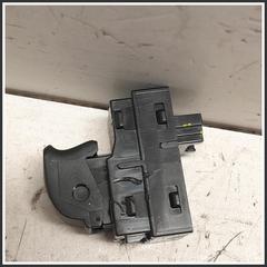 Immagine di Interruttore alzacristalli INTERRUTTORE ALZACRISTALLO | dx. | ant.