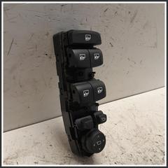 Immagine di Interruttore alzacristalli . | sx. | ant.