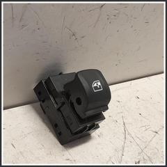 Immagine di Interruttore alzacristalli INTERRUTTORE ALZACRISTALLO | dx. | post.