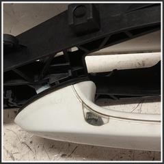 Immagine di Maniglia porta est. ant. dx.