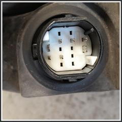 Immagine di Proiettore | dx. | ant.