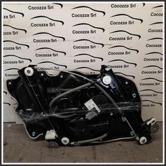 Immagine di Motorino Alzavetro ant. dx BMW i4