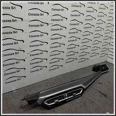 Immagine di Mascherina DX plancia portastrum