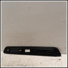 Immagine di Mascherina predellino anteriore DX