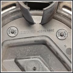 Immagine di Coprimozzo anteriore SX