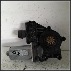 Immagine di Motorino Alzavetro ant. dx OPEL Zafira B