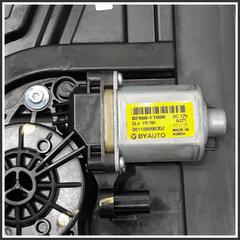 Immagine di Meccanismi Alzavetro ant. dx KIA Sportage IV 82481F1000