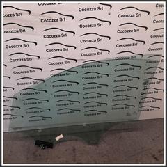 Immagine di Cristalli Laterali ant. dx KIA Sportage IV 82420F1000