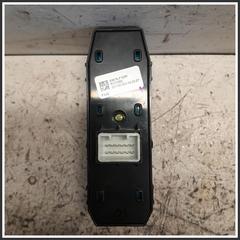 Immagine di Pulsantiera Interruttori ant. dx. KIA Sportage IV 93576F1000