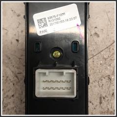 Immagine di Pulsantiera Interruttori ant. dx. KIA Sportage IV 93576F1000