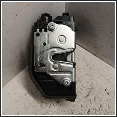 Immagine di Serrature interne post. dx. BMW Serie 5 F11 Touring 51227202148