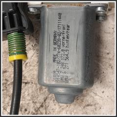 Immagine di Meccanismi Alzavetro ant. dx. BMW Serie 5 F11 Touring 51337182132