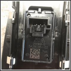 Immagine di Pulsantiera Interruttori ant. dx. BMW Serie 2 U06 Active Tourer 61315A2BCB5