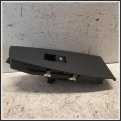 Immagine di Pulsantiera Interruttori post. dx. BMW Serie 2 U06 Active Tourer 61315A2BCB5