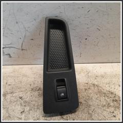 Immagine di Pulsantiera Interruttori ant. dx. LANCIA Delta III 735541716