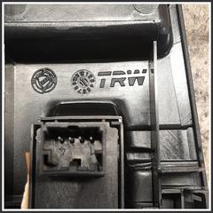 Immagine di Pulsantiera Interruttori ant. dx. LANCIA Delta III 735541716