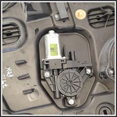 Immagine di Meccanismi Alzavetro post. dx. JEEP Grand Cherokee IV K68079284AB