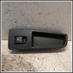 Immagine di Pulsantiera Interruttori post. dx. LANCIA Delta III 735541716