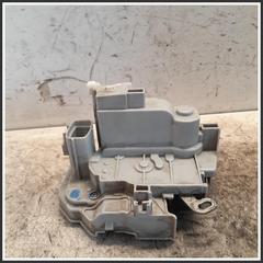 Immagine di Serrature interne ant. dx. FIAT Bravo II 51931416