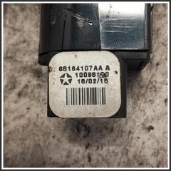 Immagine di Pulsantiera Interruttori JEEP Grand Cherokee IV K68164107AA