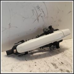 Immagine di Maniglia Porta post. sx. LAND ROVER Range Rover Evoque I LR040667