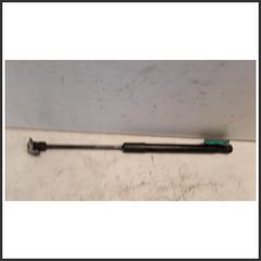 Immagine di Ammortizzatori portellone post. dx. TOYOTA Aygo X 689500H050