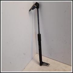 Immagine di Ammortizzatori portellone post. sx. TOYOTA Aygo X 689600H010