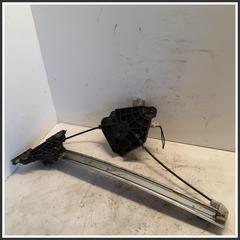 Immagine di Meccanismi Alzavetro ant. dx. TOYOTA Aygo X 698100H061