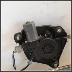 Immagine di Meccanismi Alzavetro ant. dx. TOYOTA Aygo X 698100H061