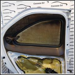 Immagine di Porte Portiere Laterali post. sx. TOYOTA Aygo X 670040H090