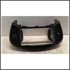 Immagine di Griglie e Prese Aria NISSAN Juke I 682601KE1A
