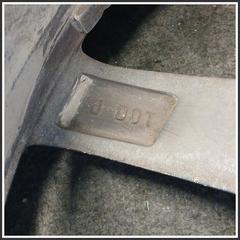 Immagine di Cerchi Treni Completi ant. dx. TOYOTA RAV 4 IV 4261A42060