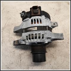 Immagine di Alternatore 1KRFE 270600Q210 TG1042112920 TOYOTA Aygo X